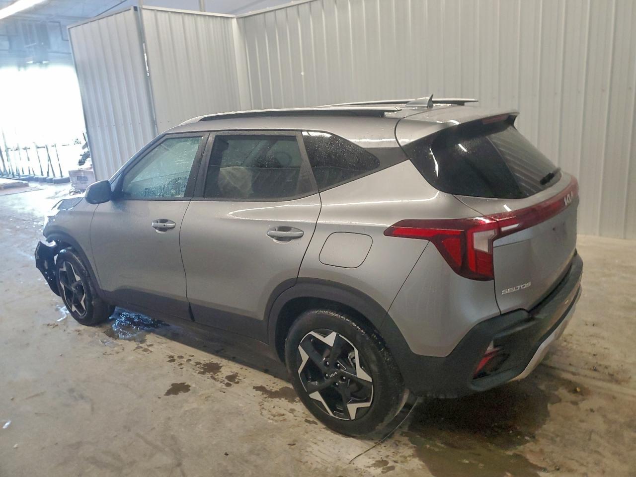 2025 KIA SELTOS S photo 2