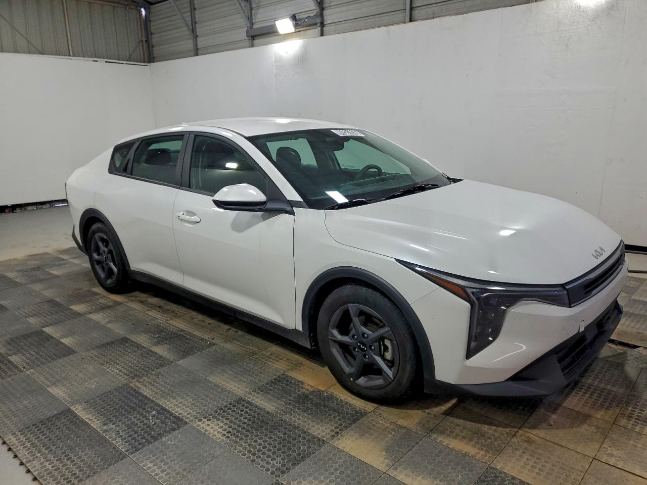 2025 KIA K4 LX photo 4