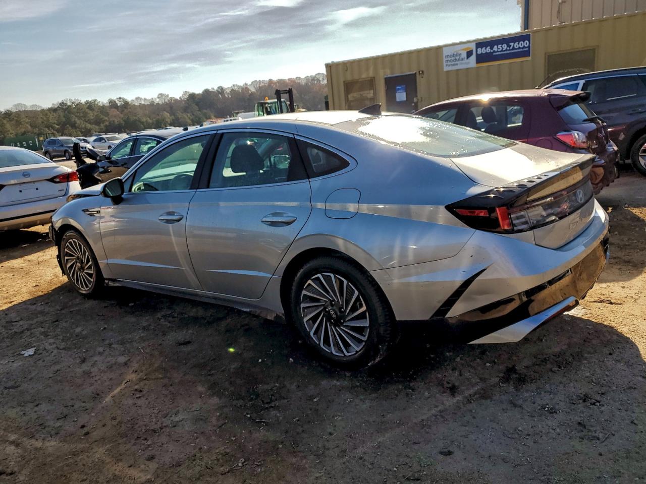 2024 HYUNDAI SONATA HYBRID photo 2