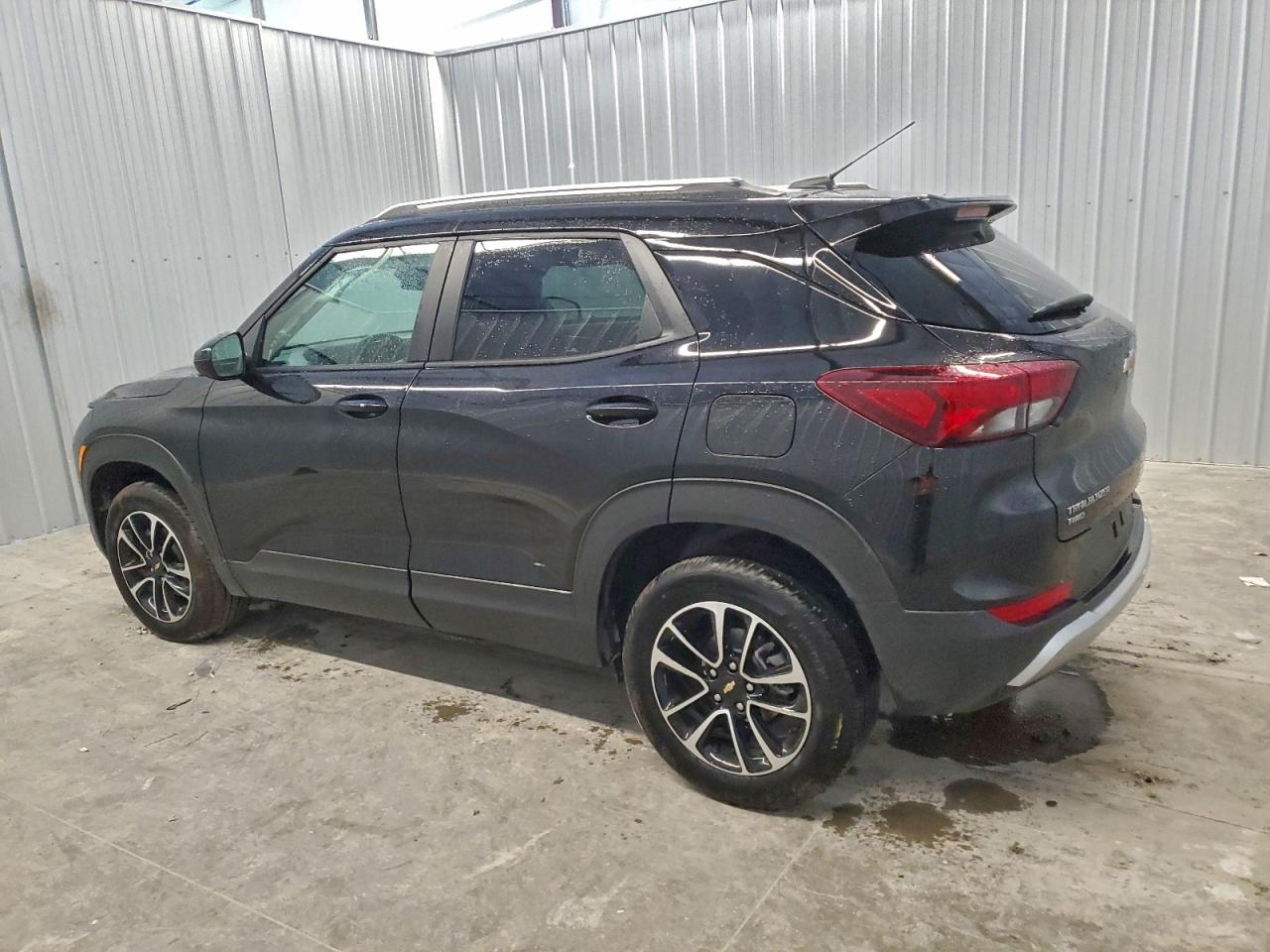2025 CHEVROLET TRAILBLAZER LT photo 2