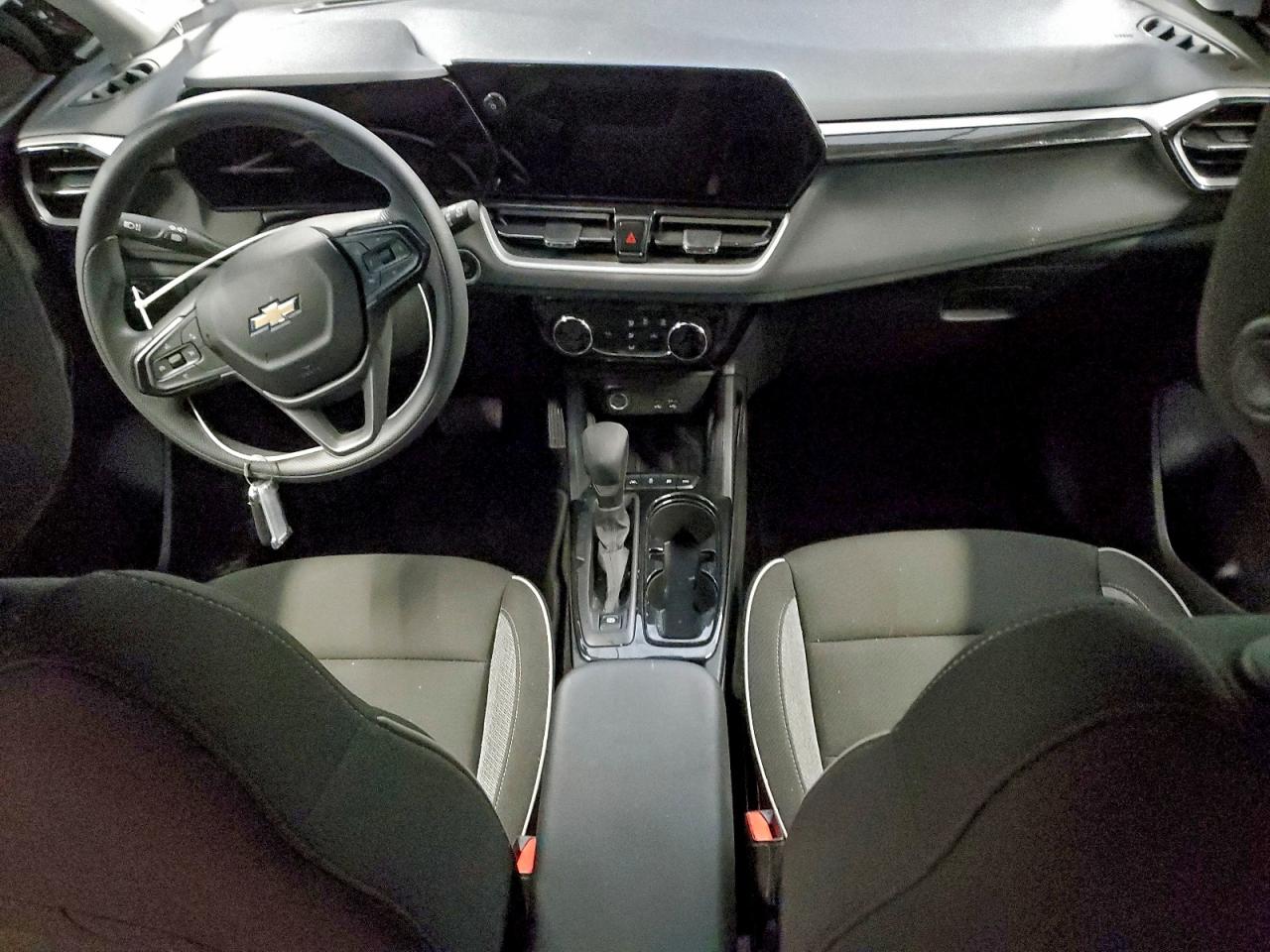 2025 CHEVROLET TRAILBLAZER LT photo 8