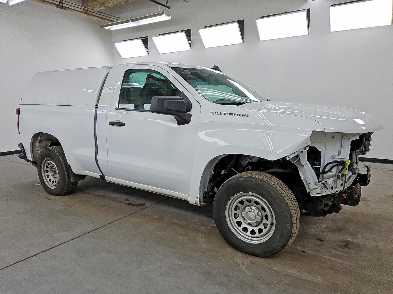 2023 CHEVROLET SILVERADO C1500 photo 4