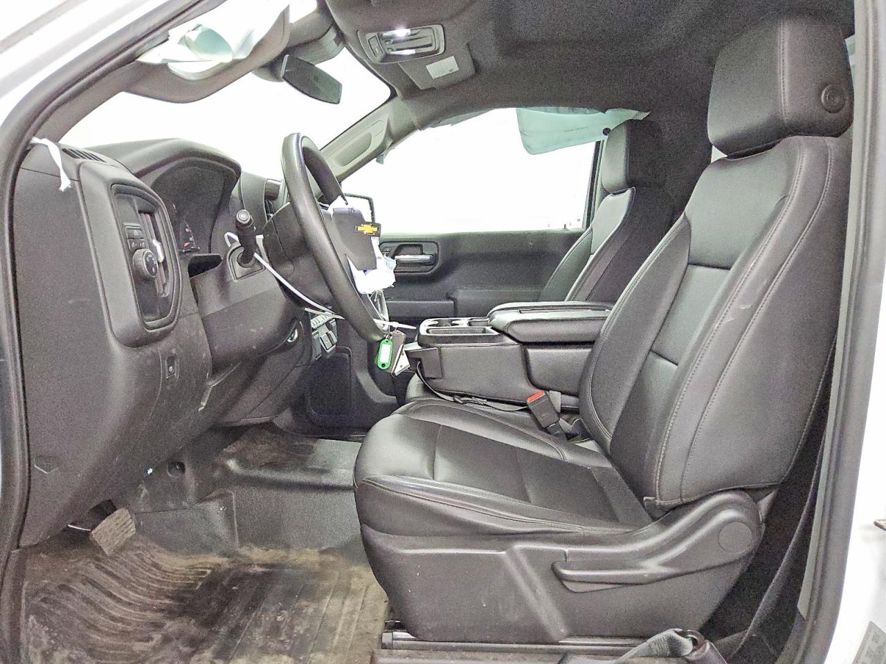 2023 CHEVROLET SILVERADO C1500 photo 7
