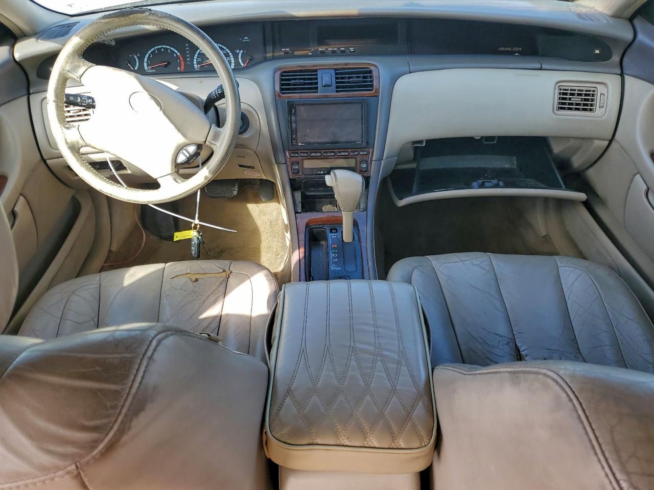 2001 TOYOTA AVALON XL photo 8