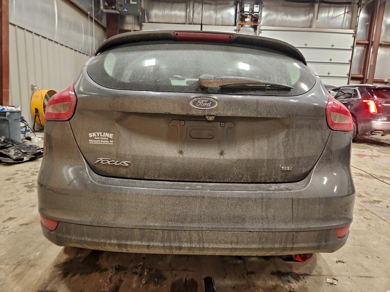 2018 FORD FOCUS SE photo 6