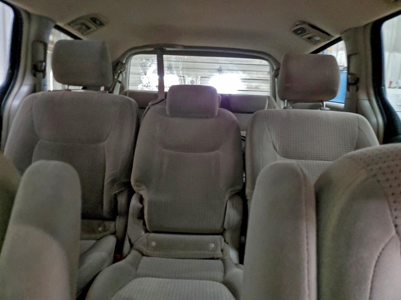 2006 TOYOTA SIENNA CE photo 10