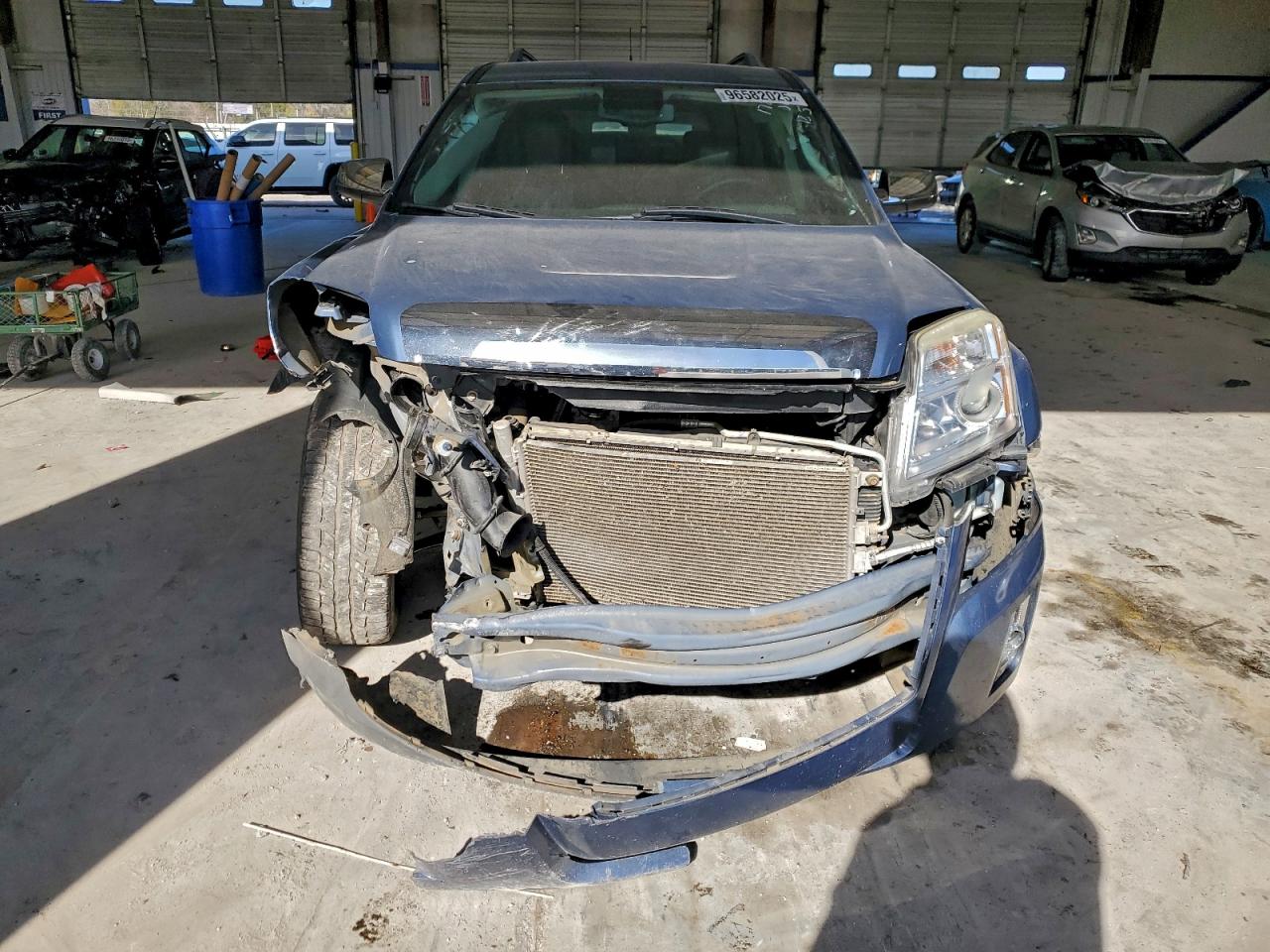 2012 GMC TERRAIN SLT photo 5