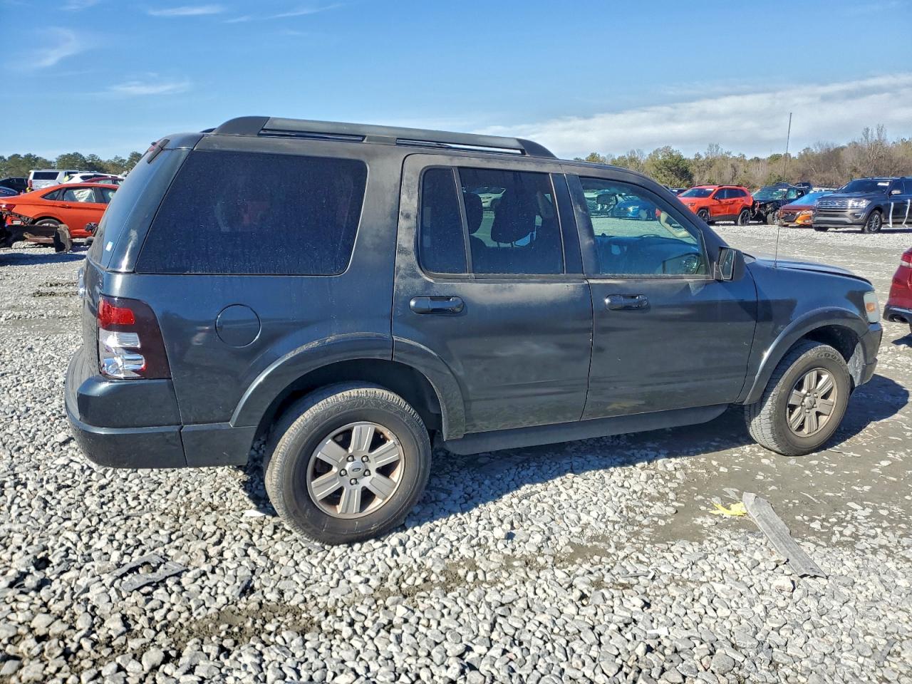 2010 FORD EXPLORER XLT photo 3