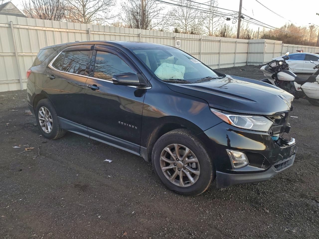 2018 CHEVROLET EQUINOX LT photo 4