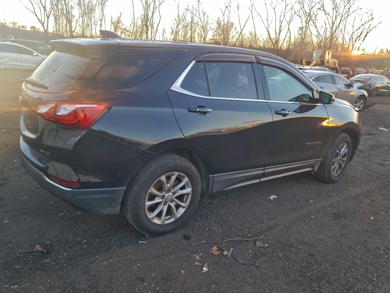 2018 CHEVROLET EQUINOX LT photo 3