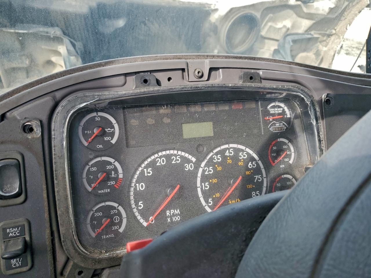 2013 FREIGHTLINER BUSINESS CLASS M2 TRUCK CAB ANDCHASSIS photo 8