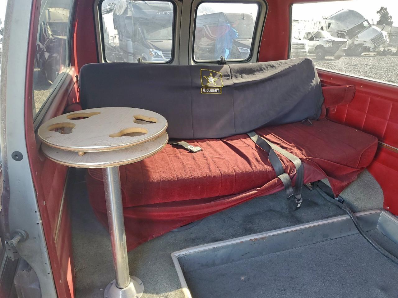1989 FORD ECONOLINE E150 VAN photo 11