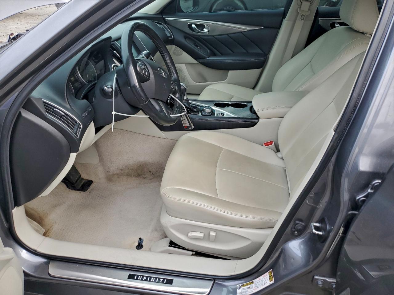 2015 INFINITI Q50 BASE photo 7