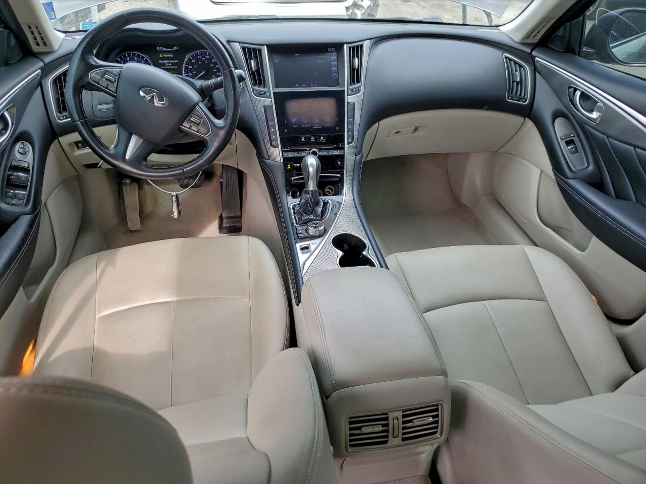 2015 INFINITI Q50 BASE photo 8