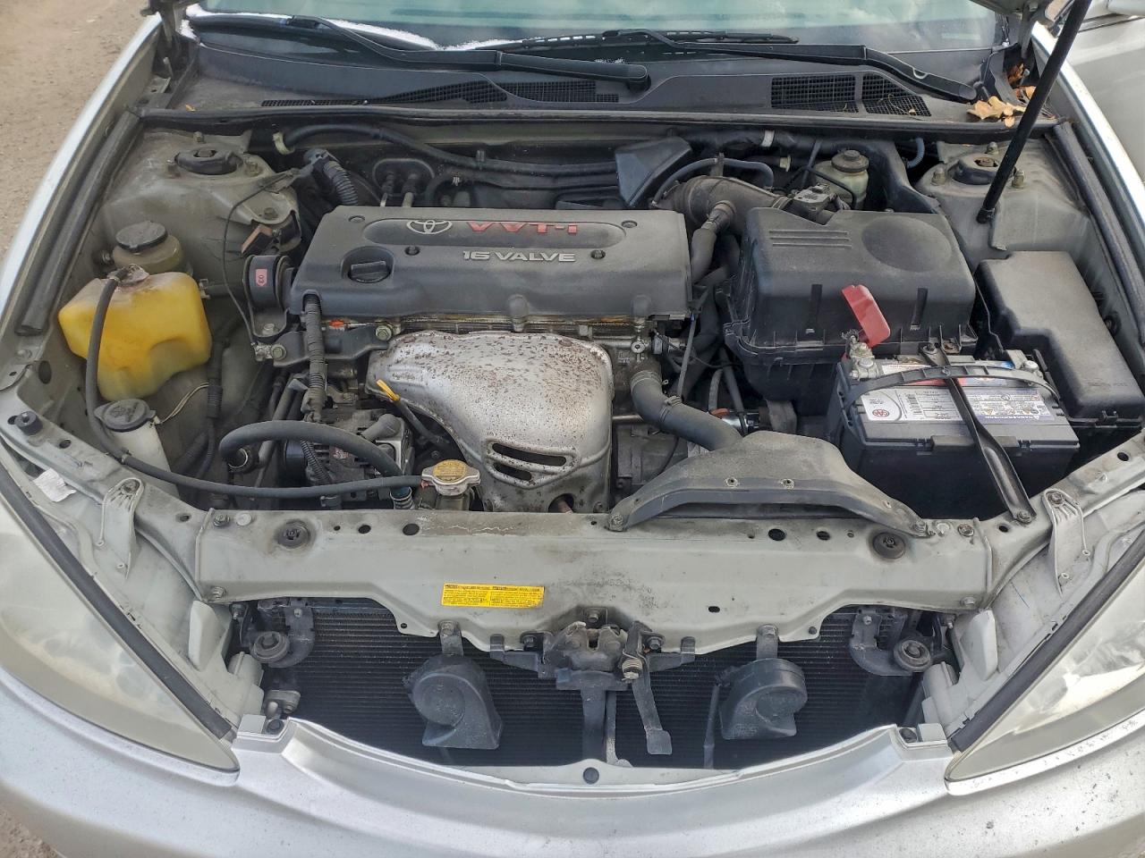 2002 TOYOTA CAMRY LE photo 11
