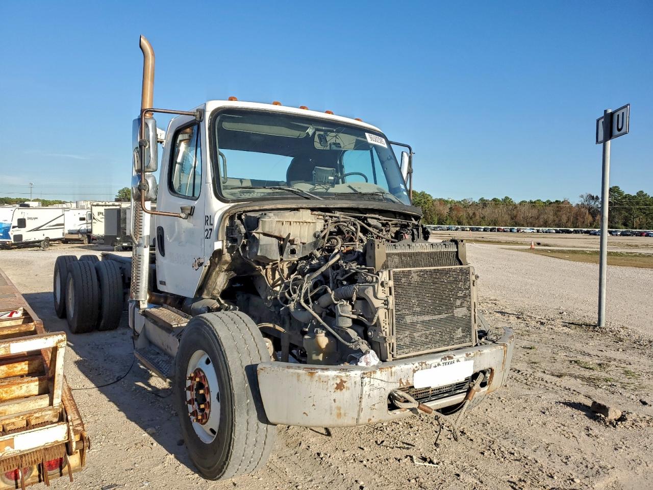 2011 FREIGHTLINER M2 106 MED