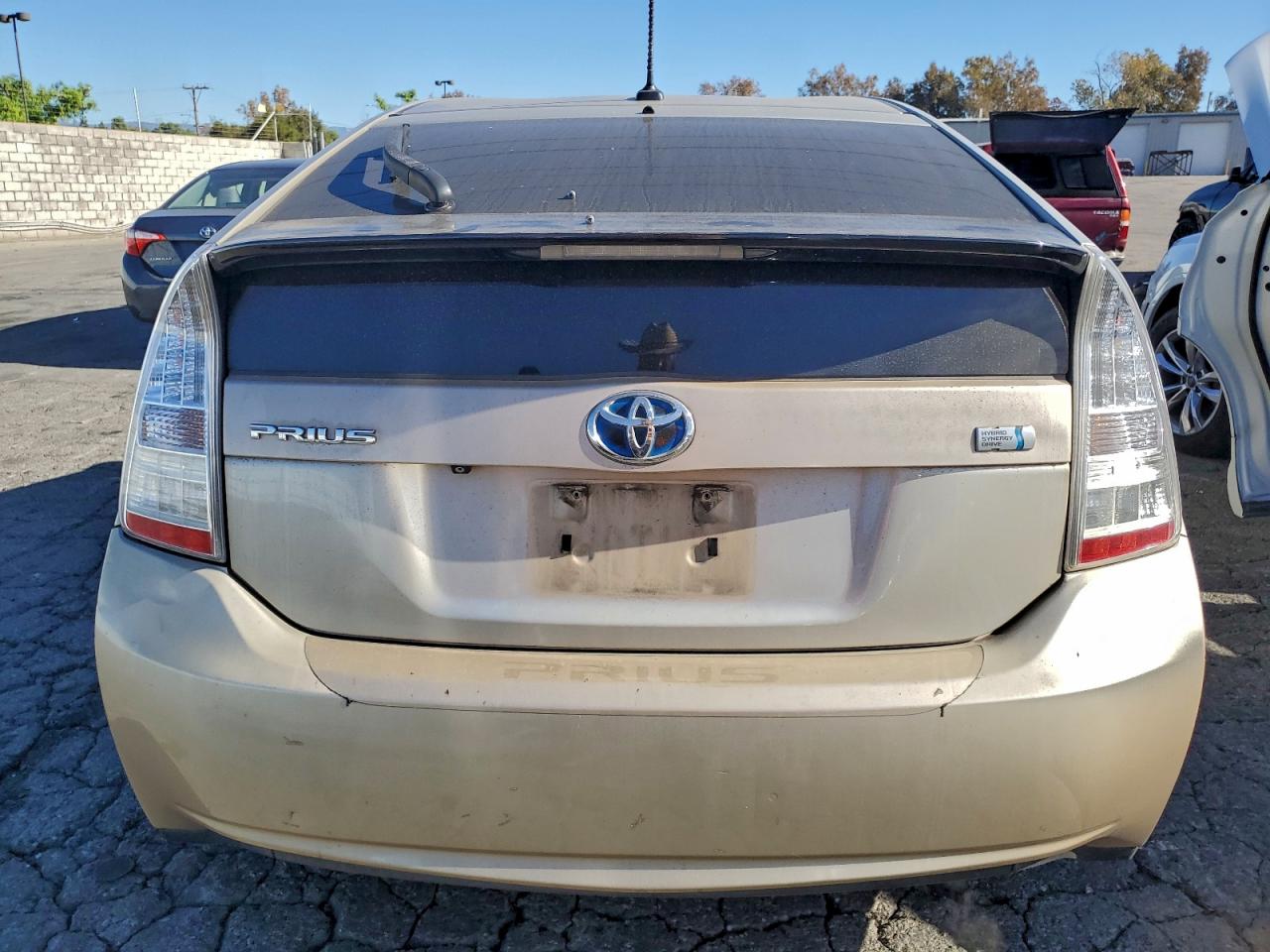 2010 TOYOTA PRIUS photo 11