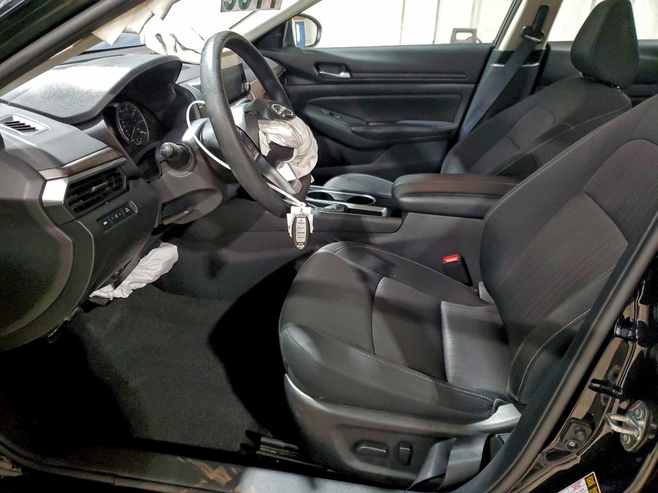 2024 NISSAN ALTIMA SV photo 13
