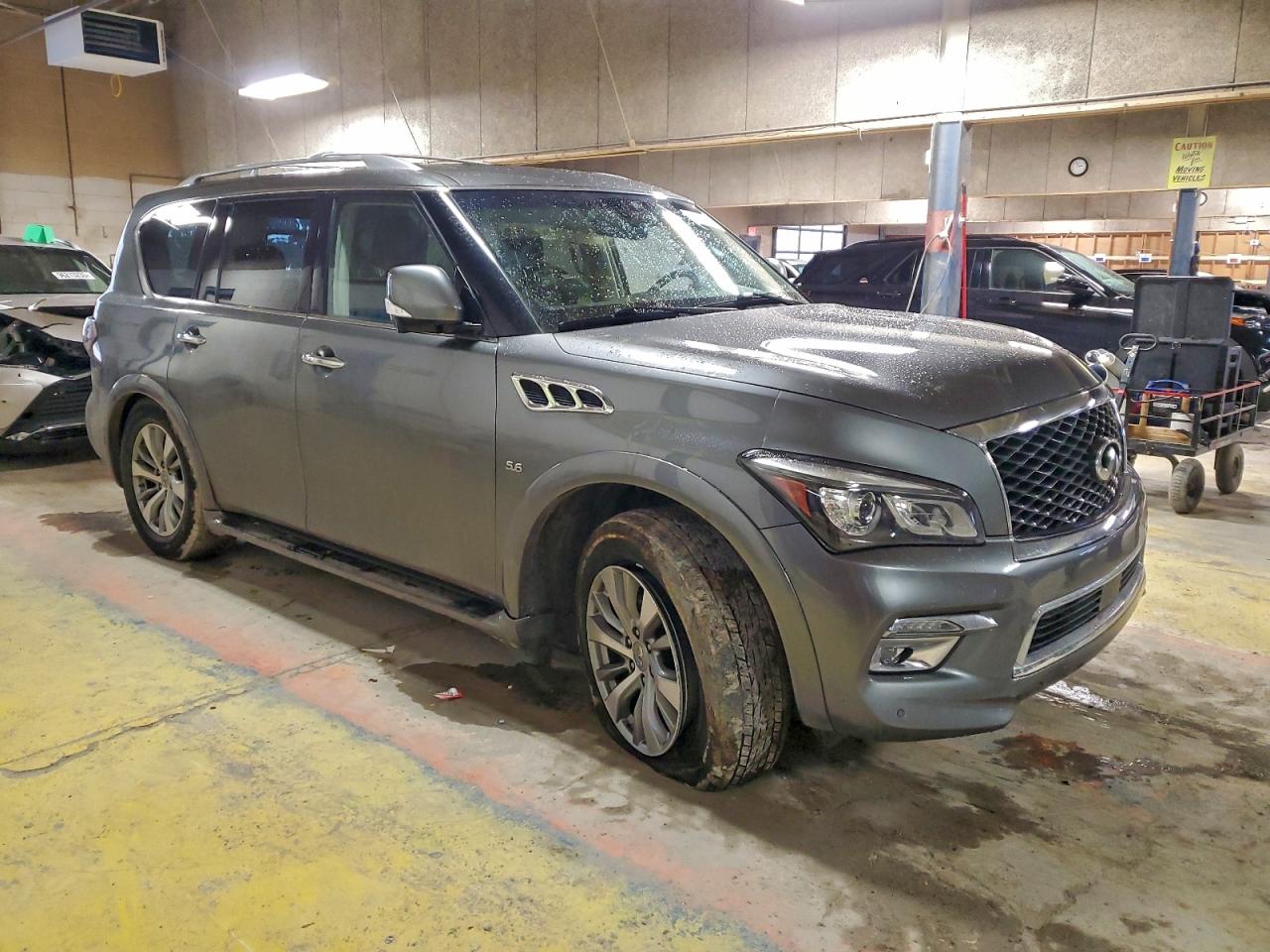2017 INFINITI QX80 BASE photo 4