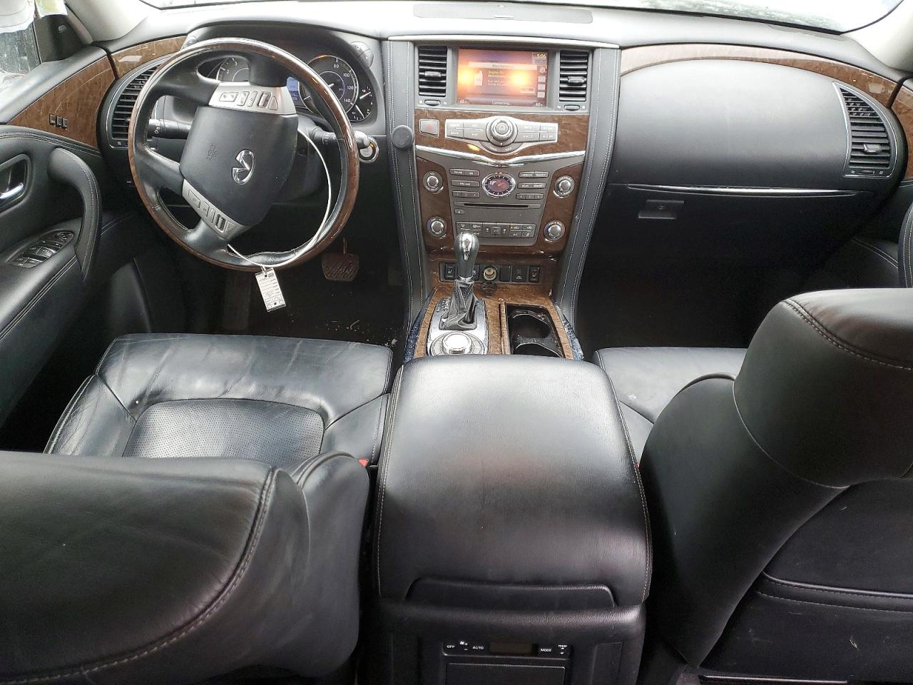 2017 INFINITI QX80 BASE photo 8