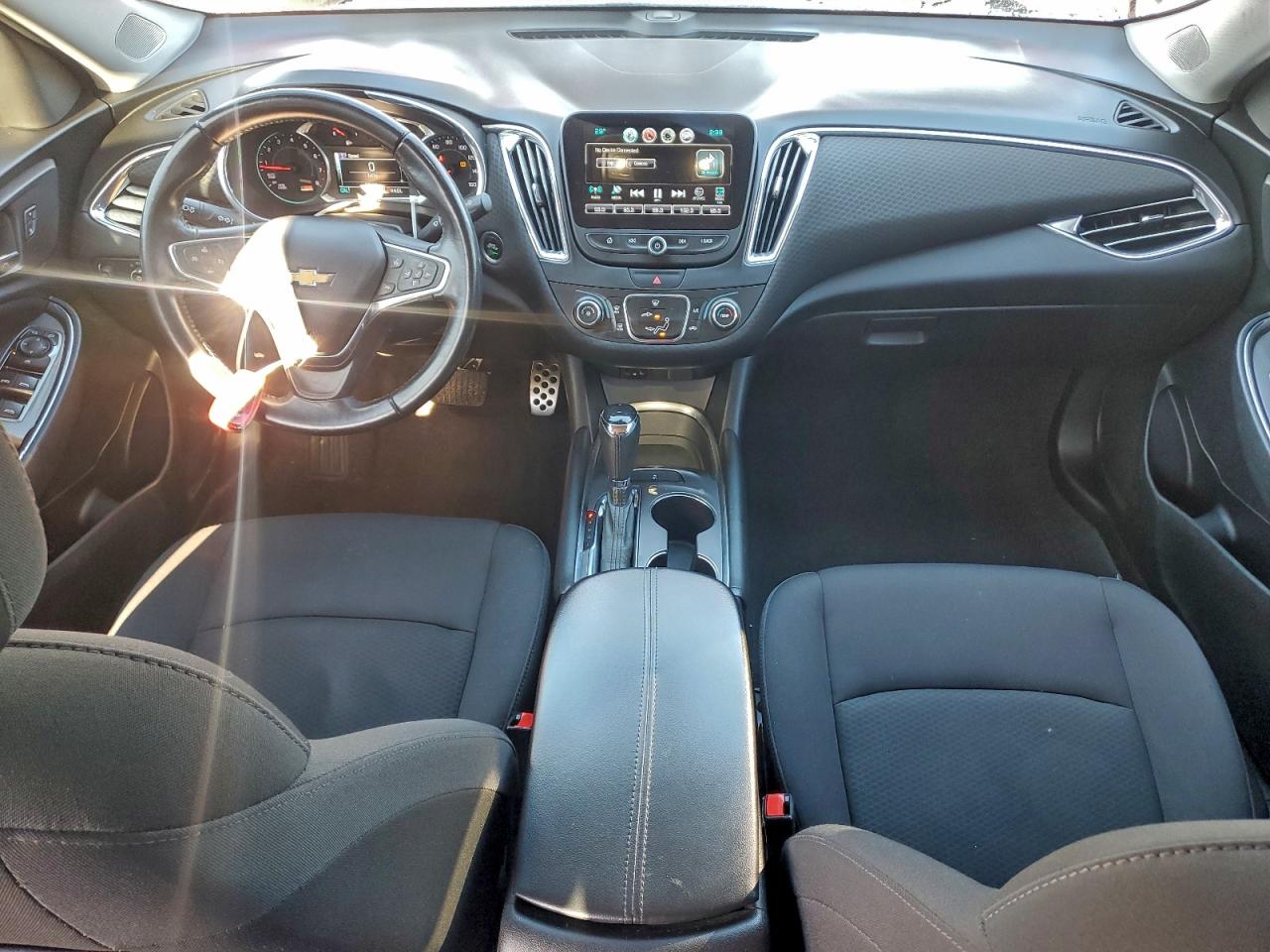 2017 CHEVROLET MALIBU LT photo 8