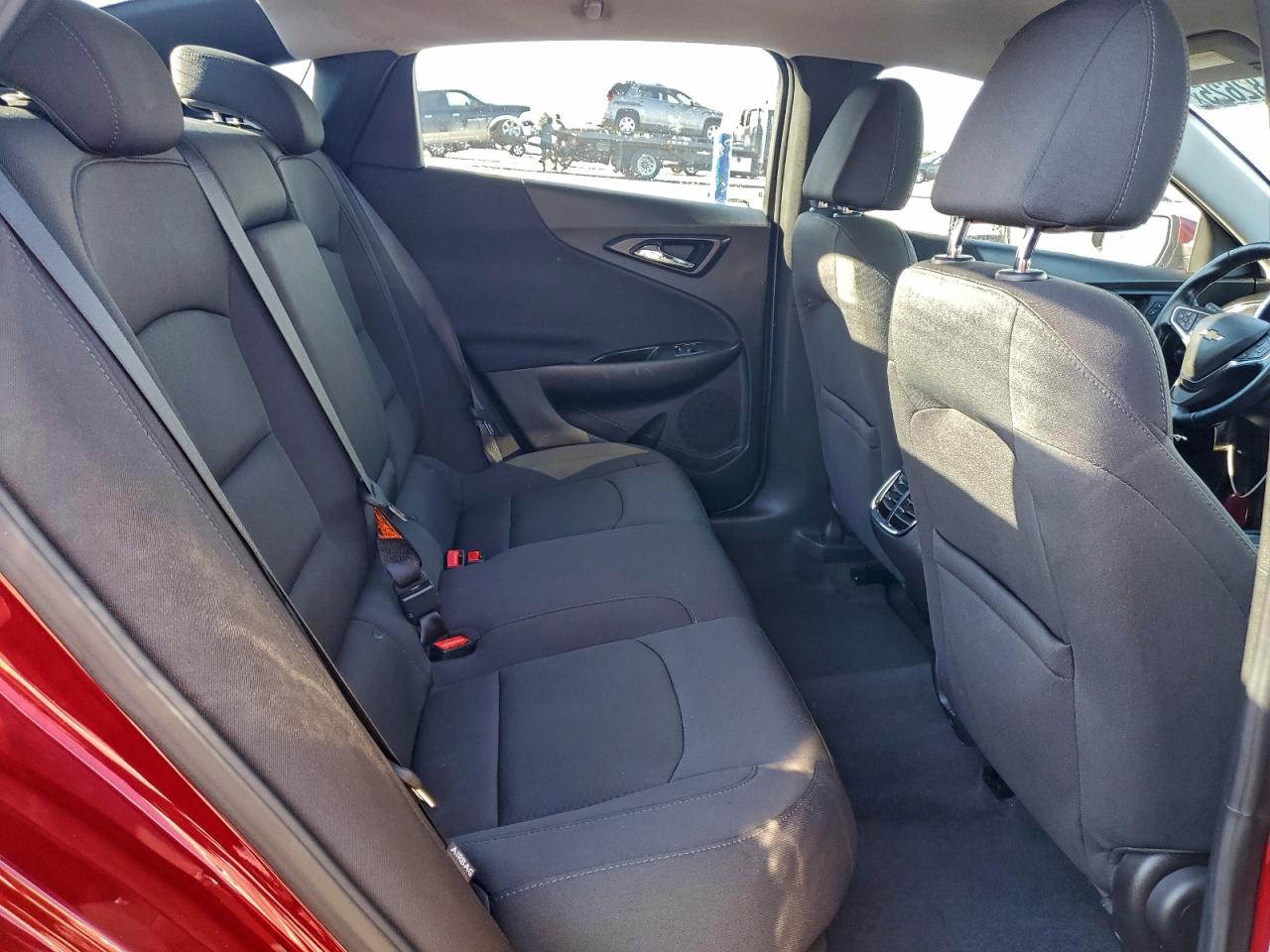 2017 CHEVROLET MALIBU LT photo 10