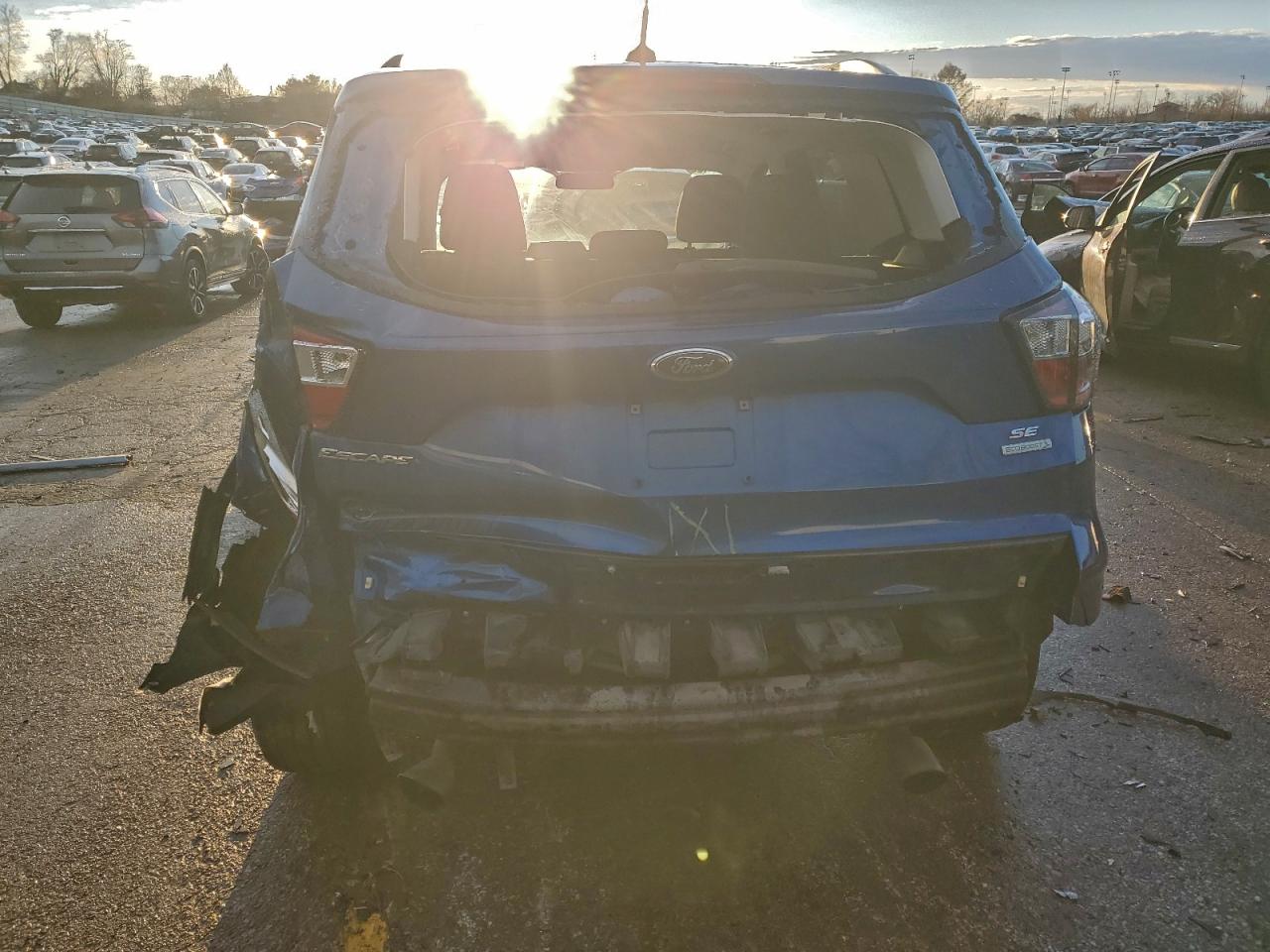 2017 FORD ESCAPE SE photo 6