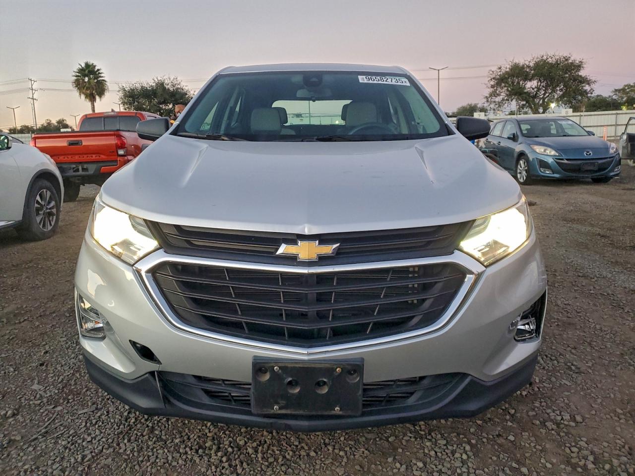 2020 CHEVROLET EQUINOX LS photo 5