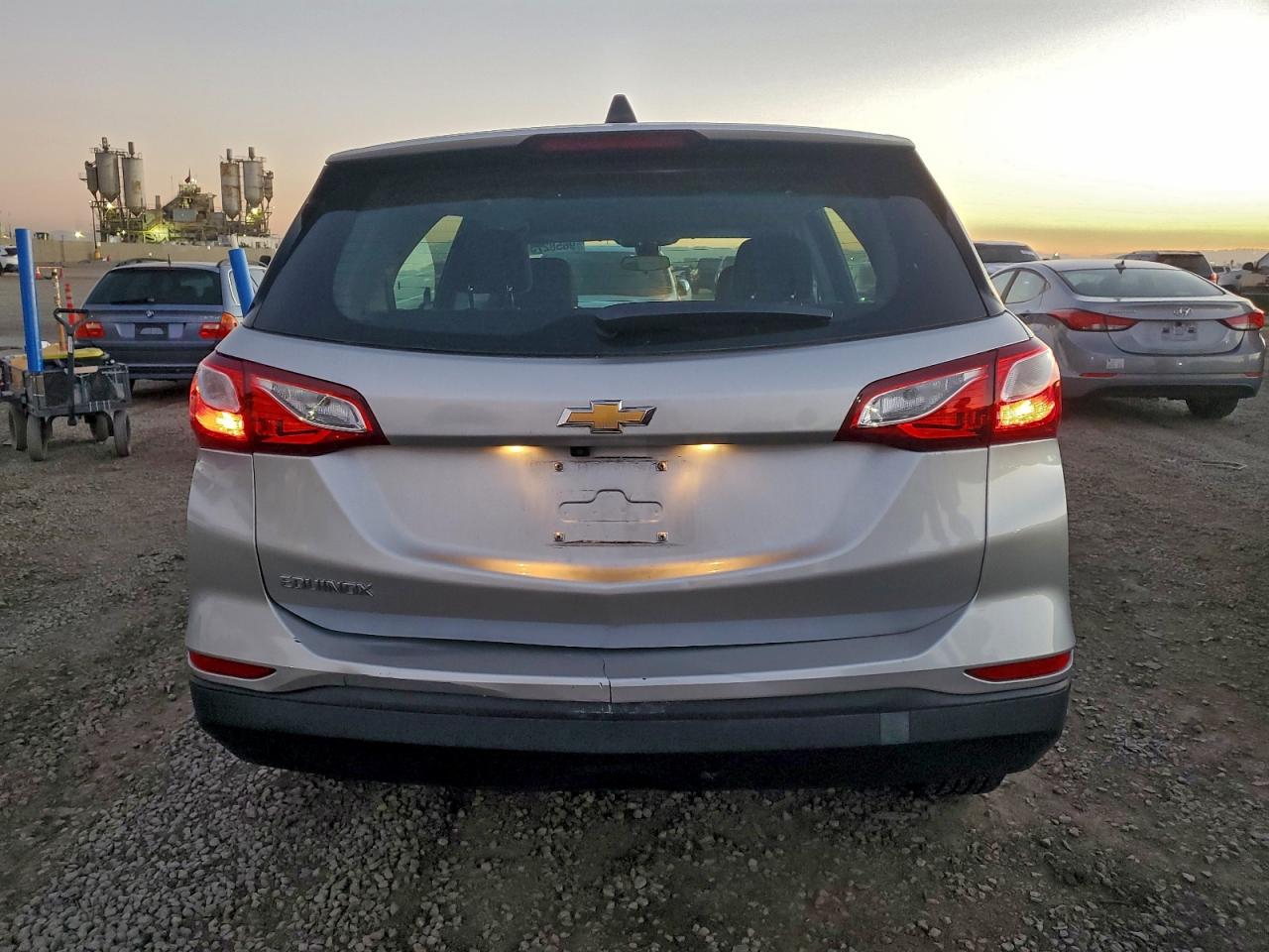 2020 CHEVROLET EQUINOX LS photo 6