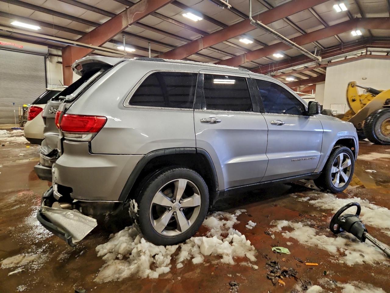 2015 JEEP GRAND CHEROKEE LIMITED photo 3