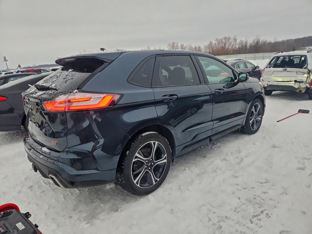 2024 FORD EDGE ST photo 3