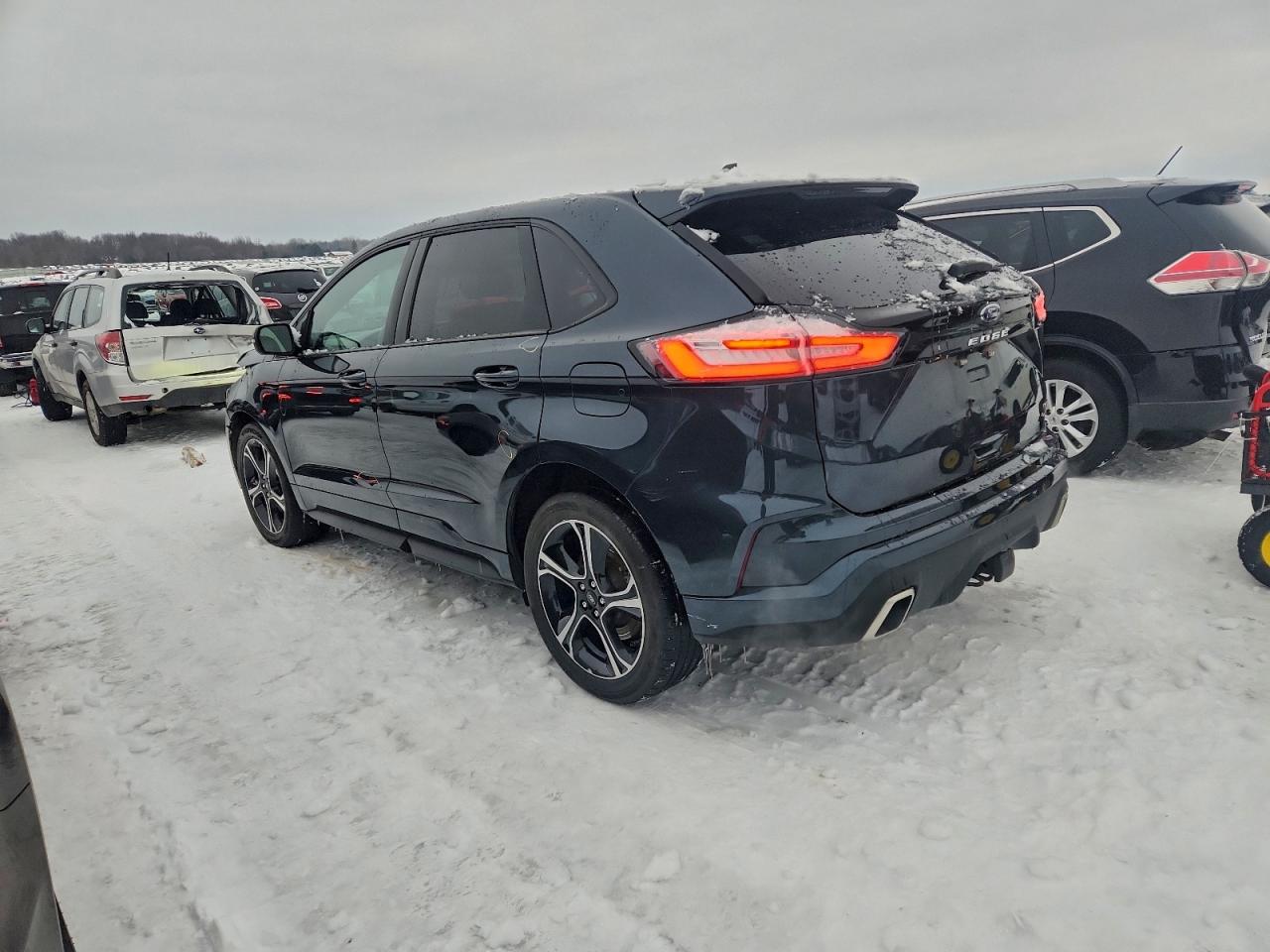 2024 FORD EDGE ST photo 2
