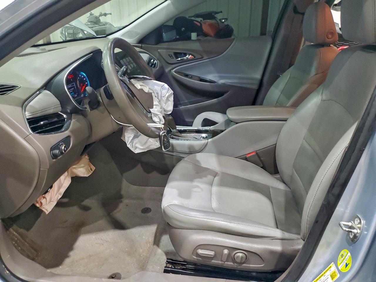 2017 CHEVROLET MALIBU PREMIER photo 7