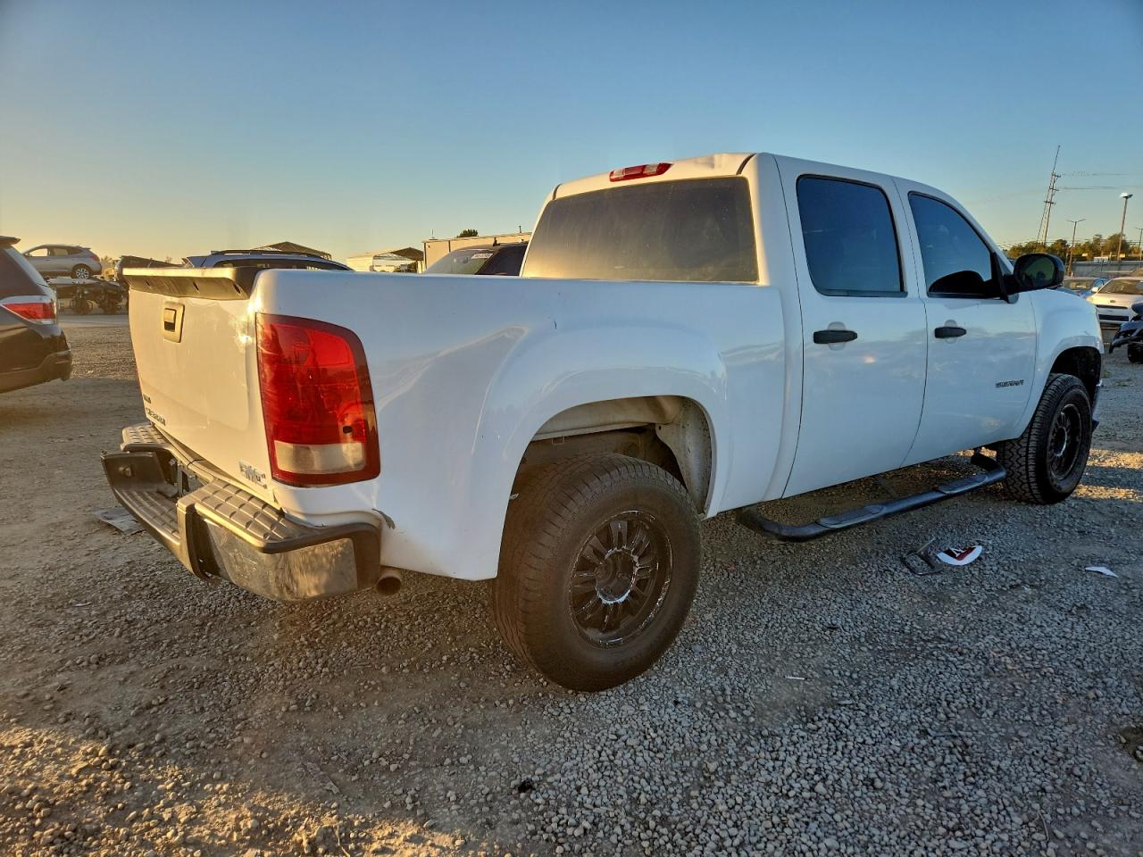 2011 GMC SIERRA C1500 photo 3