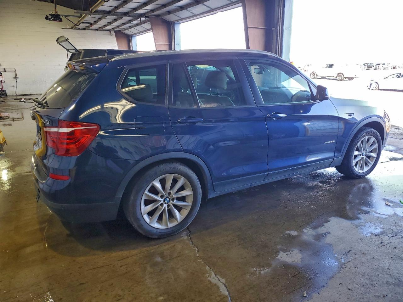 2015 BMW X3 XDRIVE28I photo 3