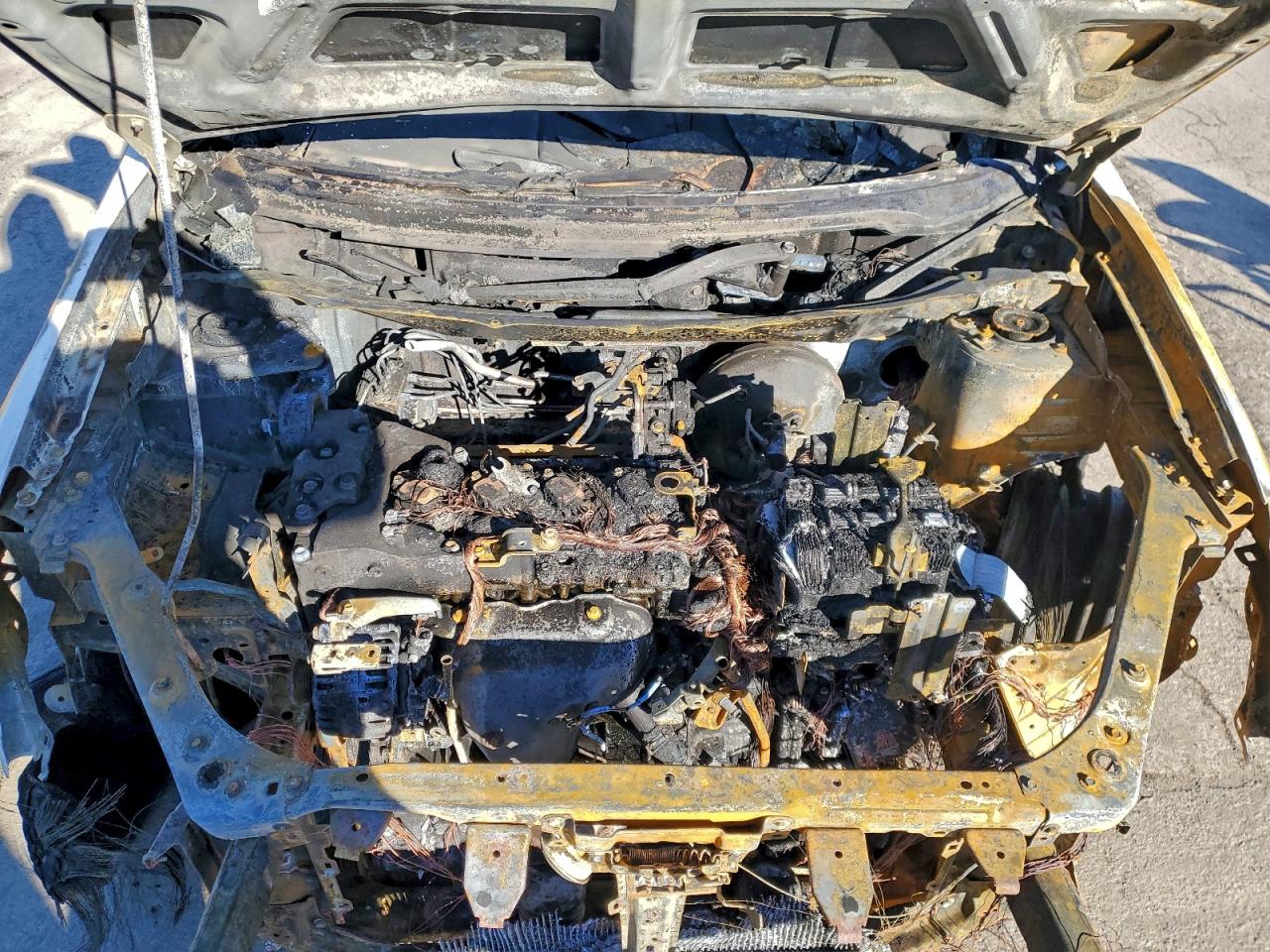 2011 NISSAN ROGUE S photo 12