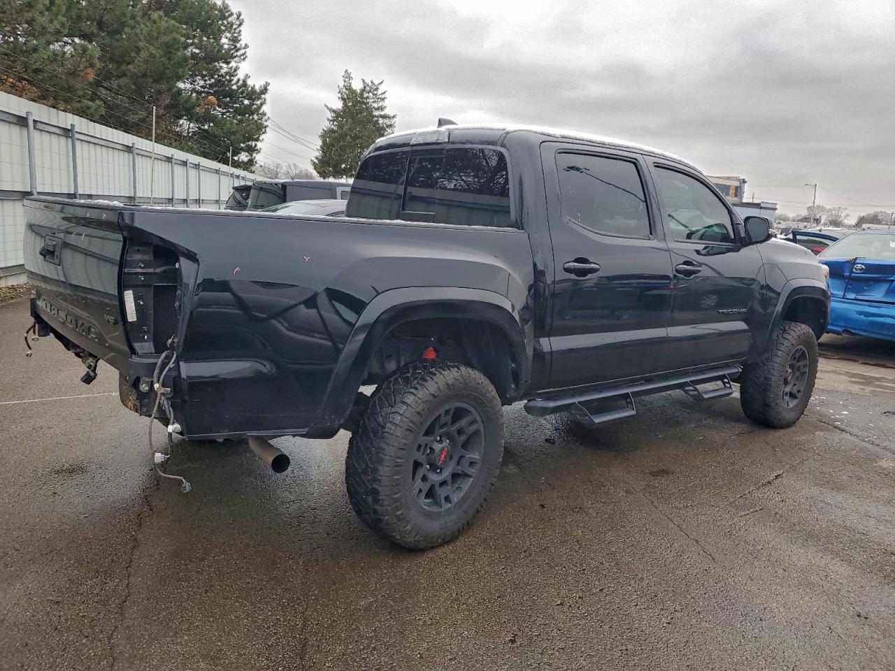 2021 TOYOTA TACOMA DOUBLE CAB photo 3