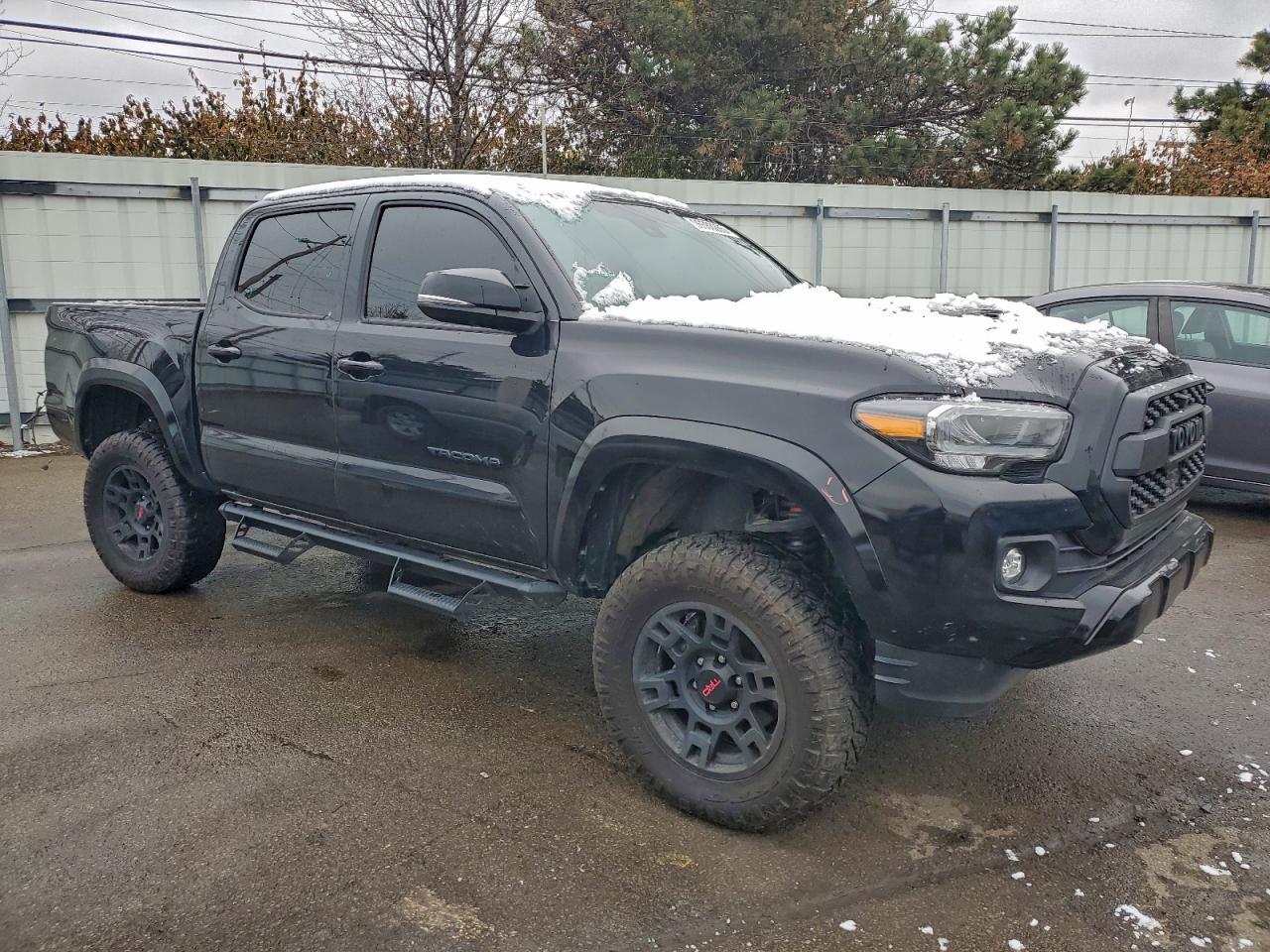 2021 TOYOTA TACOMA DOUBLE CAB photo 4