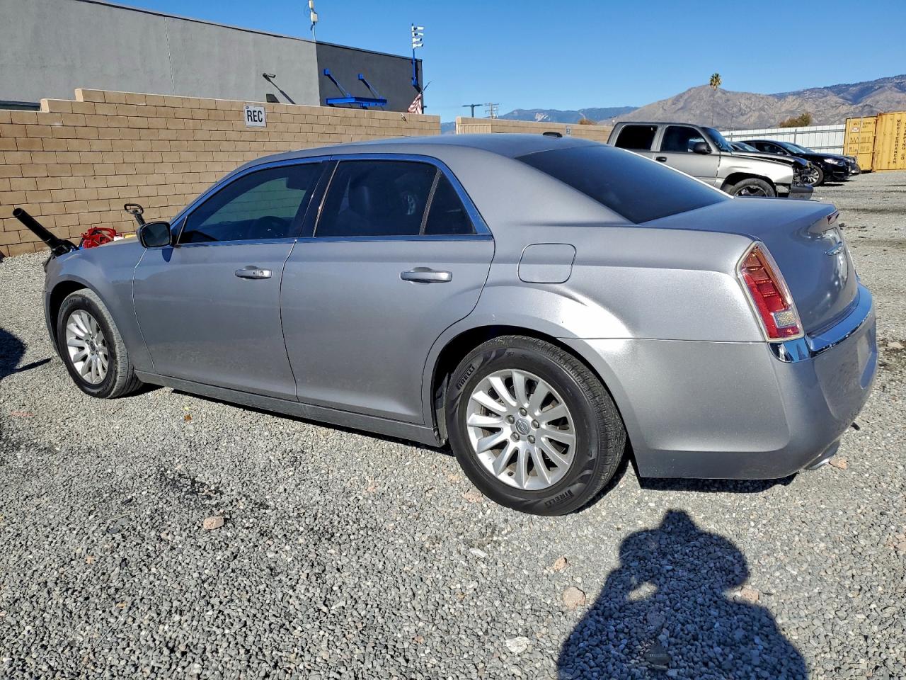 2014 CHRYSLER 300 photo 2