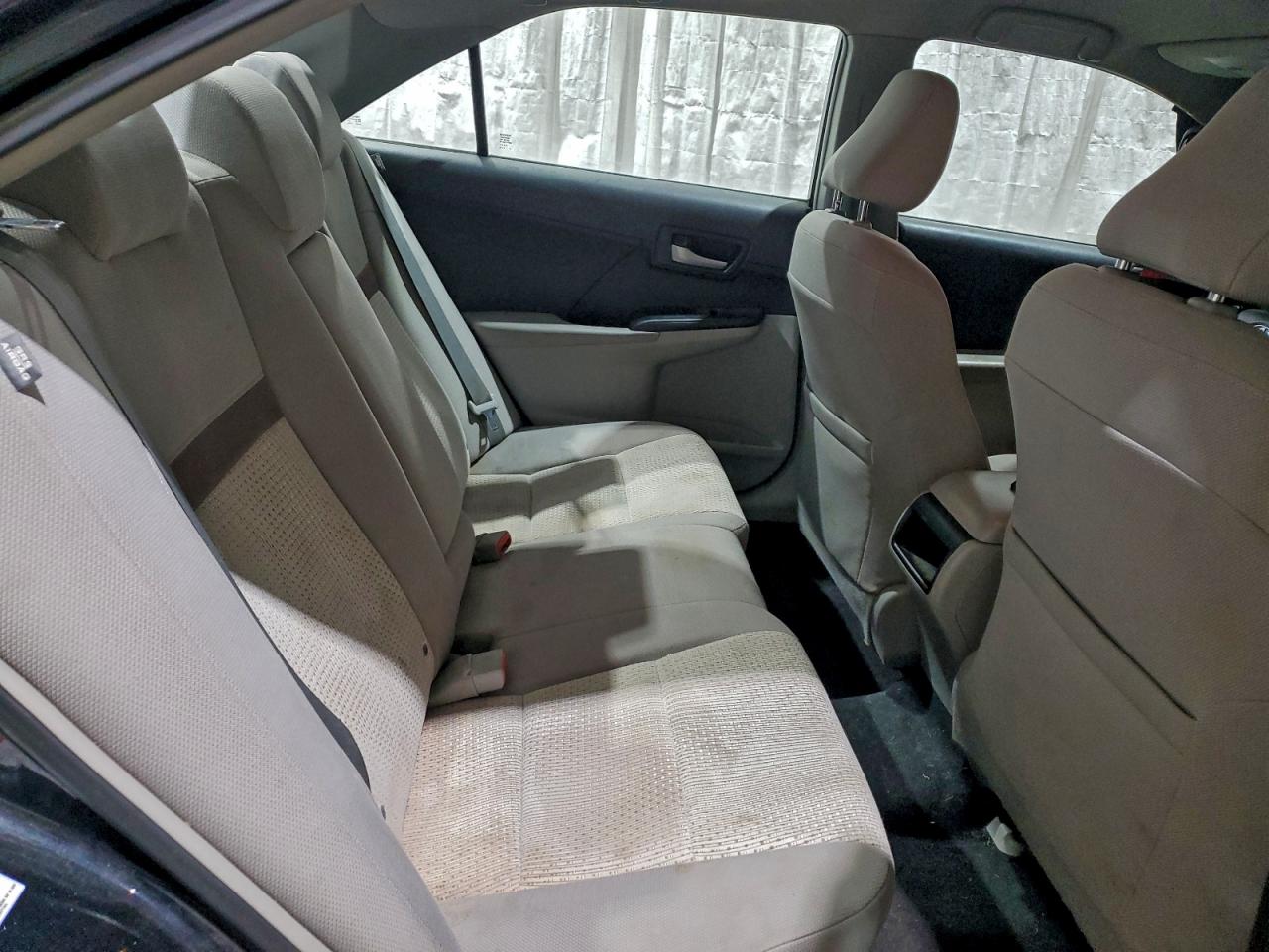 2014 TOYOTA CAMRY L photo 10