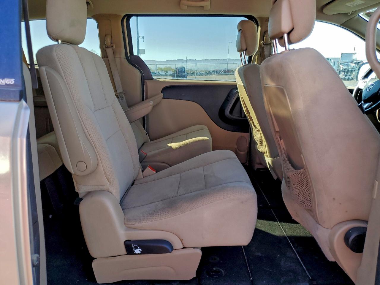 2013 DODGE GRAND CARAVAN SXT photo 11
