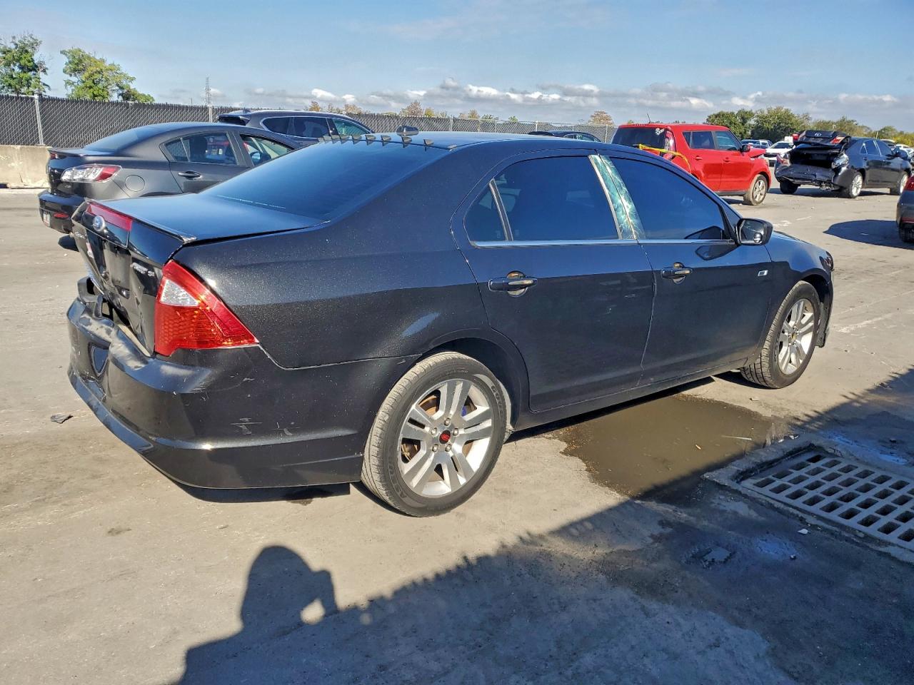 2010 FORD FUSION SE photo 3