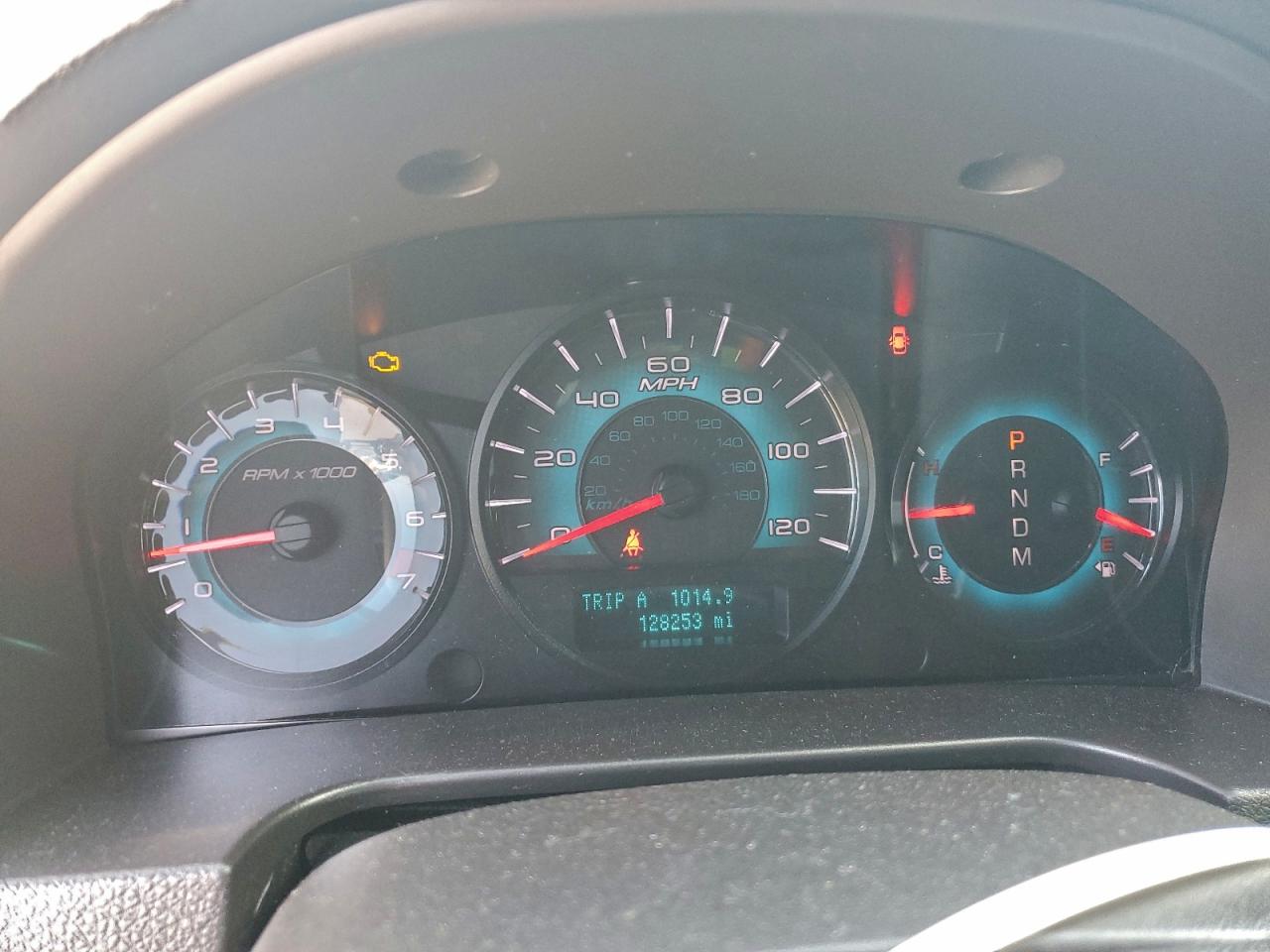 2010 FORD FUSION SE photo 9