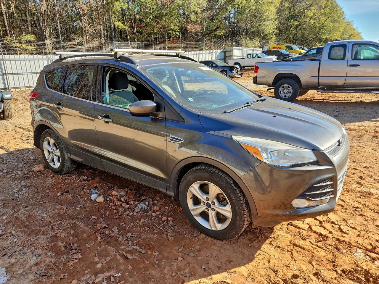 2016 FORD ESCAPE SE photo 10