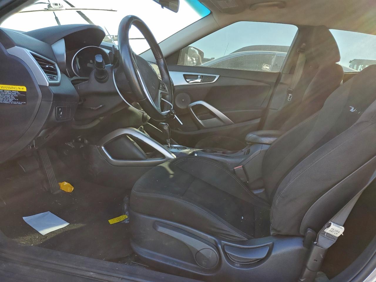 2017 HYUNDAI VELOSTER photo 7
