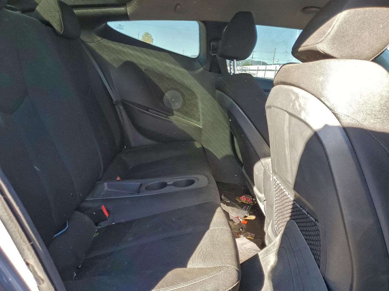 2017 HYUNDAI VELOSTER photo 10