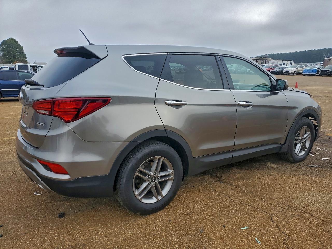 2018 HYUNDAI SANTA FE SPORT photo 3