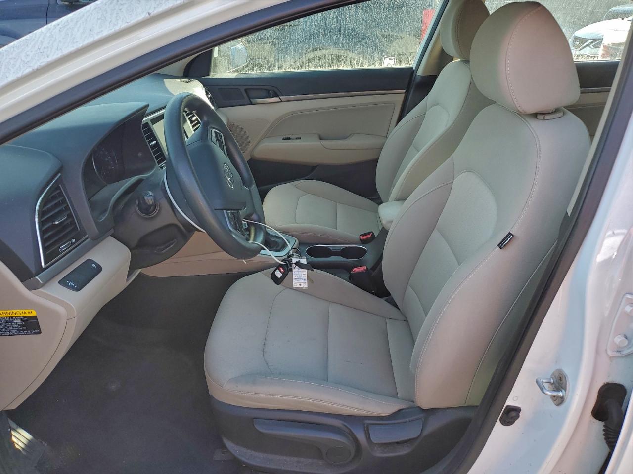 2017 HYUNDAI ELANTRA SE photo 7