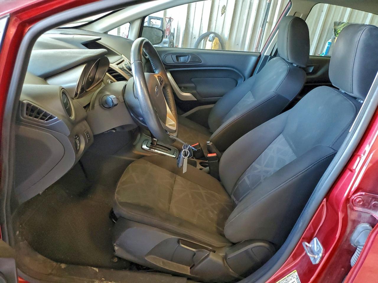 2011 FORD FIESTA SEL photo 7