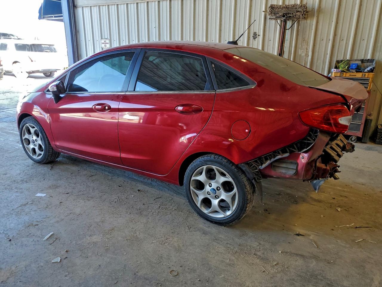 2011 FORD FIESTA SEL photo 2